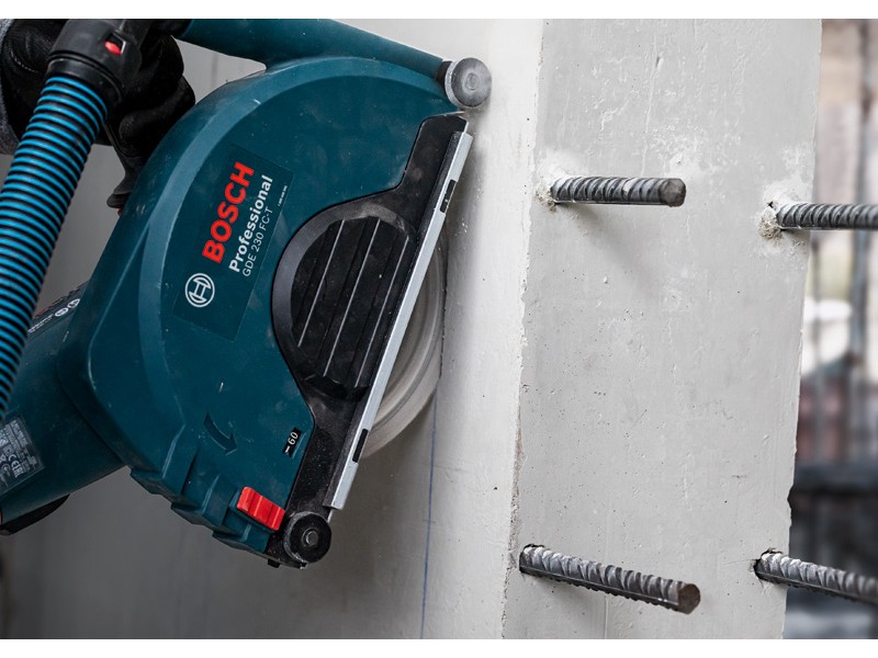 Diamantna rezalna plošča Bosch EXPERT MultiMaterial, Dimenzije: 125x22,23x2,2x12mm, 2608900660